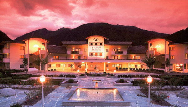 Alpen Palace Deluxe酒店 & 水疗度假村